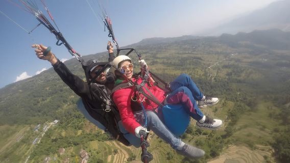 Pokhara: 30-Minute Tandem Paraglide