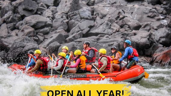 Aventura de rafting en el río Zambeze, Cataratas Victoria, Zimbabue