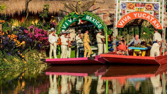 Tour Xoximilco with Transfer