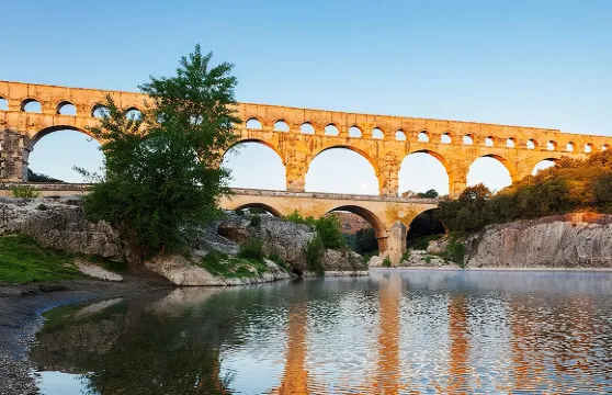 亞維儂出發普羅旺斯特色一日遊