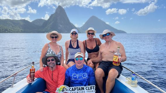 Excursión en barco privado a Soufrière desde Santa Lucía: esnórquel, turismo, playa