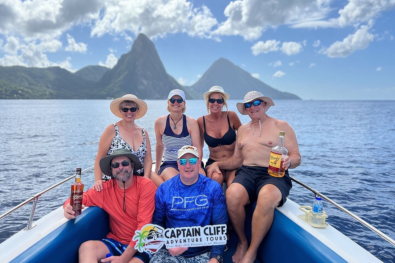 Bot Persendirian St. Lucia ke Soufriere:Snorkeling, Bersiar-siar, Pantai