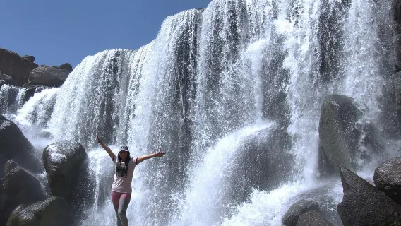 Tour alla Cascata di Pillones e alla Foresta di Pietra da Arequipa