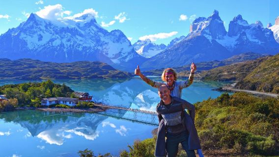 excursión de un día al Parque Nacional Torres del Paine desde El Calafate, Argentina (Traslados + guía+ Almuerzo)
