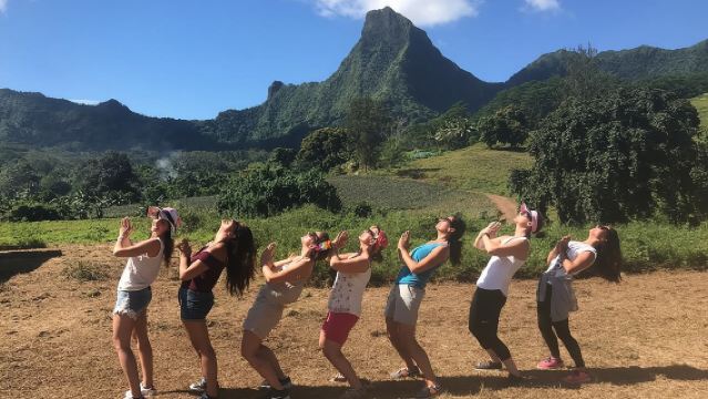 Tour en 4x4 por Moorea Inc. Belvedere, Granja de Piñas, Montaña Mágica...