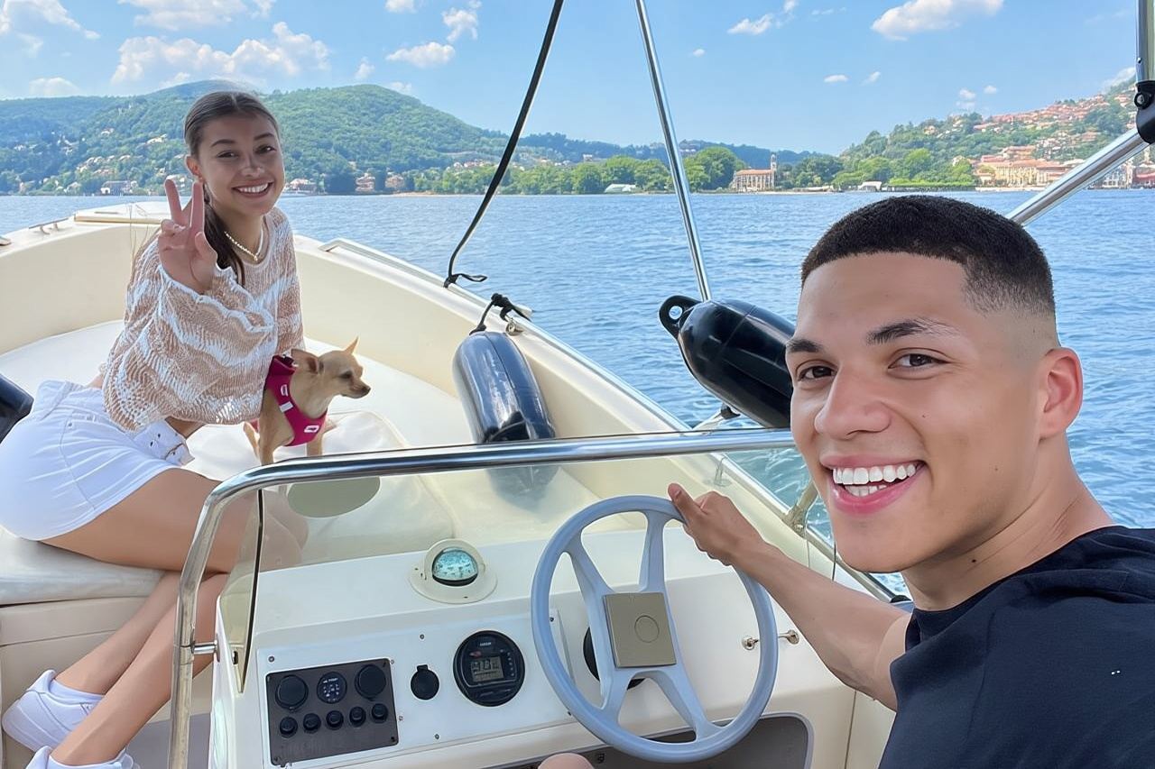 From 1H to 4H License Free Boat Rental 40cv Lake Como