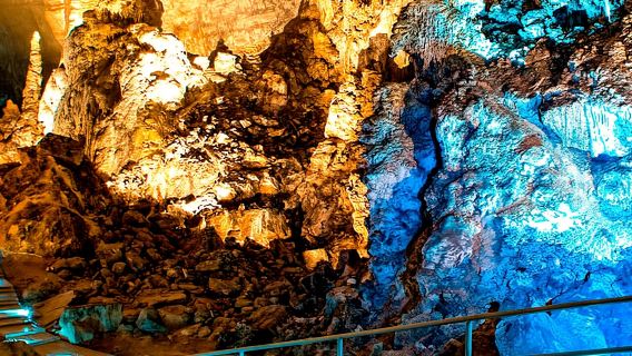 Ciudad de México: Tour en grupos pequeños a las Grutas de Cacahuamilpa y Taxco