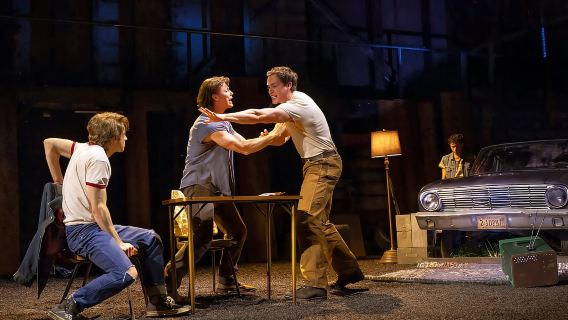 뉴욕: 브로드웨이의 아웃사이더즈(The Outsiders on Broadway)