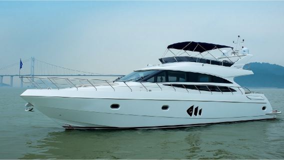 【海口遊艇租賃】華彩海口灣JP60尺豪華遊艇包船出海海釣觀光商務接待支援生日求婚定制，解鎖海上尊崇時光