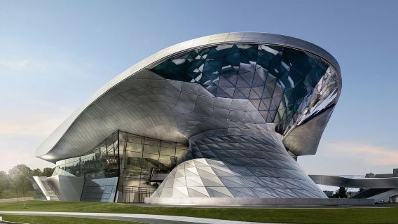 Palazzo di Nymphenburg + Torre Cinese + Museo BMW a Monaco di Baviera, Germania - Noleggio con conducente esclusivo in cinese/inglese