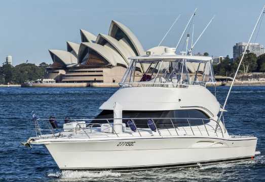 Sydney Harbour: Luxury Multi-Stop Lunch Cruise