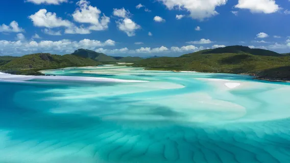 Whitsundays Whitehaven Beach half-day tour [round-trip boat from Airlie Beach/Hamilton Island]