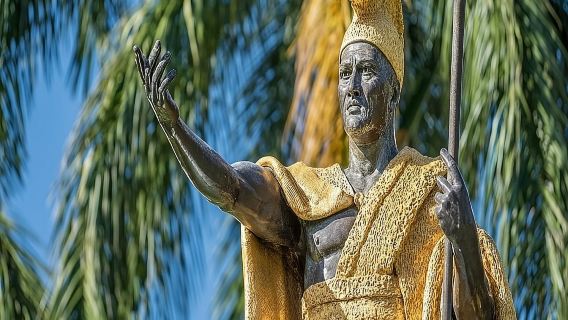 Arizona Memorial Pearl Harbor & Honolulu City Tour from Kauai