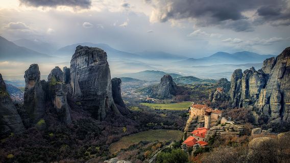Meteora Full Day Private Tour from Athens including Lunch