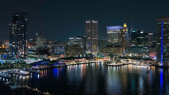 City Cruises Baltimore: Pelayaran Makan Malam Khas