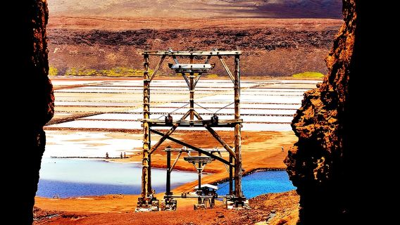 Sal island: Salt Lake Tour, Shark bay & Pedra de Lume Village