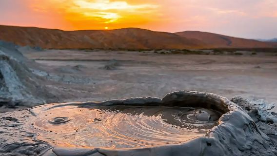 亞塞拜然巴庫泥火山一日遊【1 人可訂火焰山火神廟戈布斯坦岩畫】
