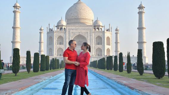Ganztägige private Taj Mahal-Tour mit dem Schnellzug ab Delhi