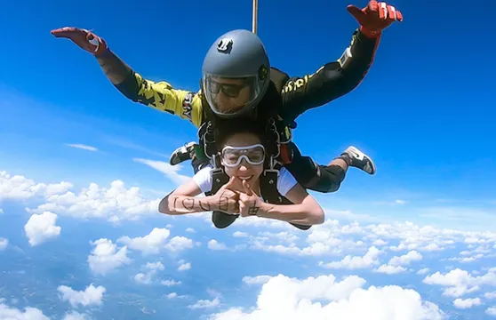 儋州加速跳傘基地4500米觀光跳傘+手持攝像大小同價