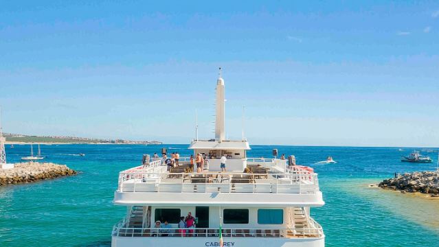 Sunset Mexican Dinner Cruise and Live Music in Cabo San Lucas