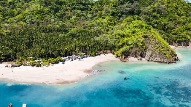 Isla Tortuga from Jacó with Lunch and transportation