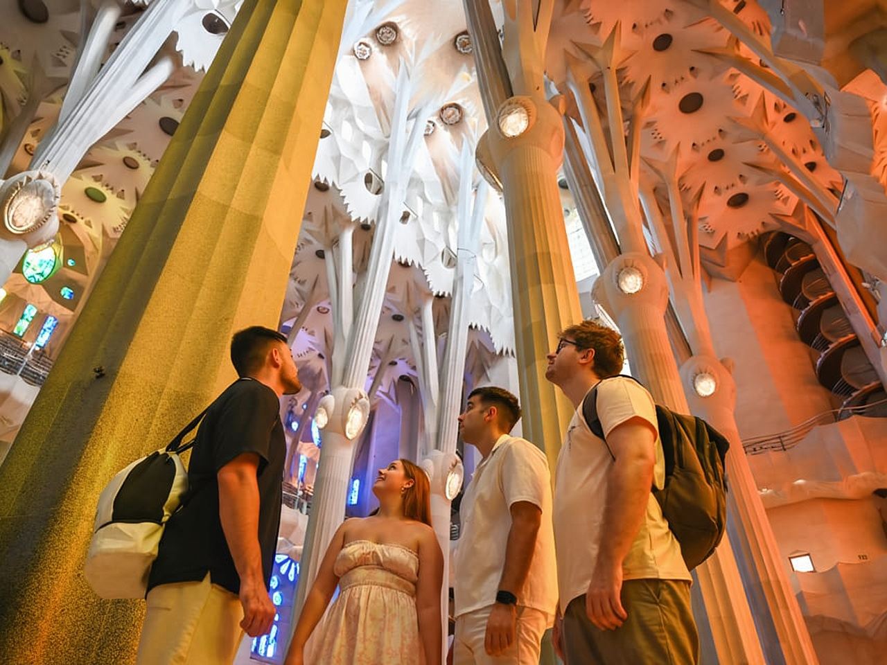 Tour guidato della Sagrada Família e del Parco Güell con trasporto