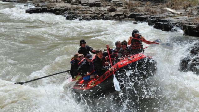 Jackson: Pengembaraan Rakit Air Putih Kelas 2-3 Sungai Snake