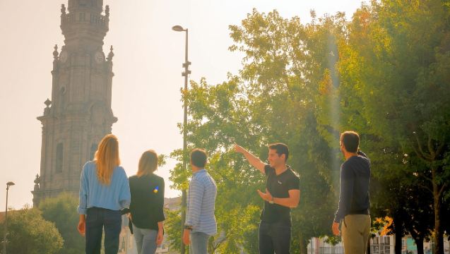Porto: tour a piedi, libreria Lello, barca e funivia