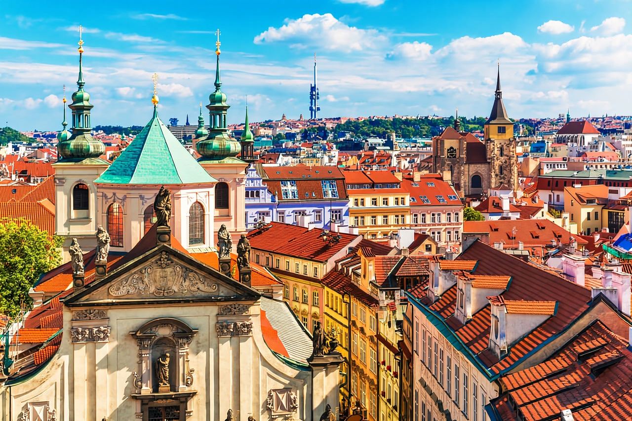 Prague: Castle and Jewish Quarter Tour