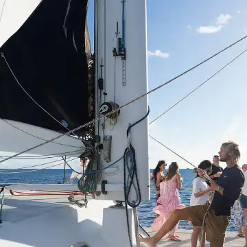 ⭐︎ホノルルtrip⭐︎ ホノルルサンセットセイル | Trip.com