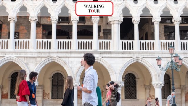 Recorrido histórico a pie por los lugares destacados de Venecia