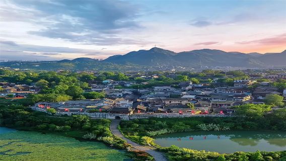 однодневный тур в Гуйчжоу, Гуйян + башня Цзясю + древний город Цинъянь (+8-часовой гид на английском, китайском и русском языках) EA