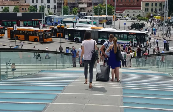 特雷維索機場（TSF）－ 從威尼斯羅馬廣場到特雷維索機場的單程巴士【即買即走／方便快捷】