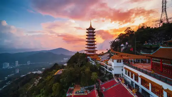 雲頂高原一日遊:阿娃娜纜車與精品暢貨中心