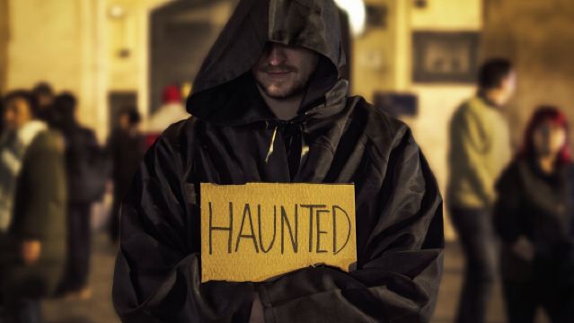 ผีและอาชญากรรมแห่งกรุงโรม เดินเล่นยามค่ำคืน