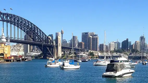 Sydney Harbour: A Self-Guided Audio Tour to Lavender Bay