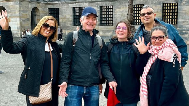 Kleine groepswandeling in Amsterdam met een vriendelijke en leuke gids