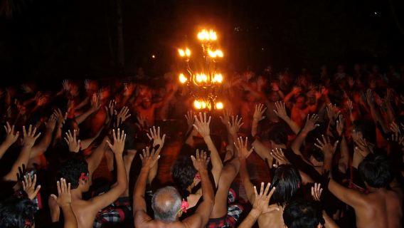 Bali: biglietti per lo spettacolo di Kecak e danza del fuoco a Ubud