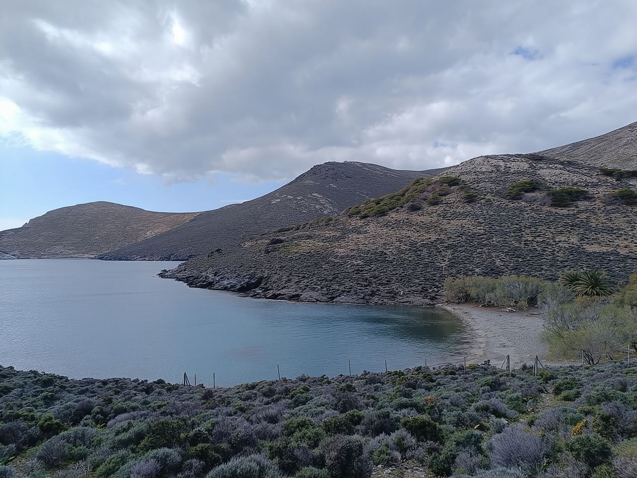 Syros: Hiking exploration in the untouched Apano Meria