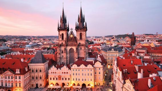 Prague: Old Town and Jewish Quarter Tour with Jewish Museum