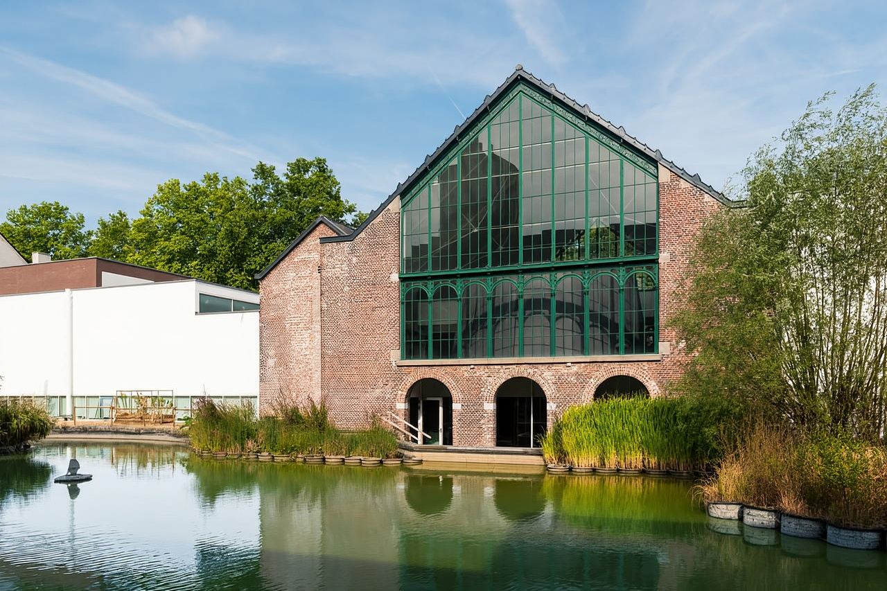 Mons : the Mons Memorial Museum