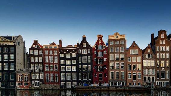 Ámsterdam: Recorrido a pie por canales emblemáticos y lugares de interés histórico