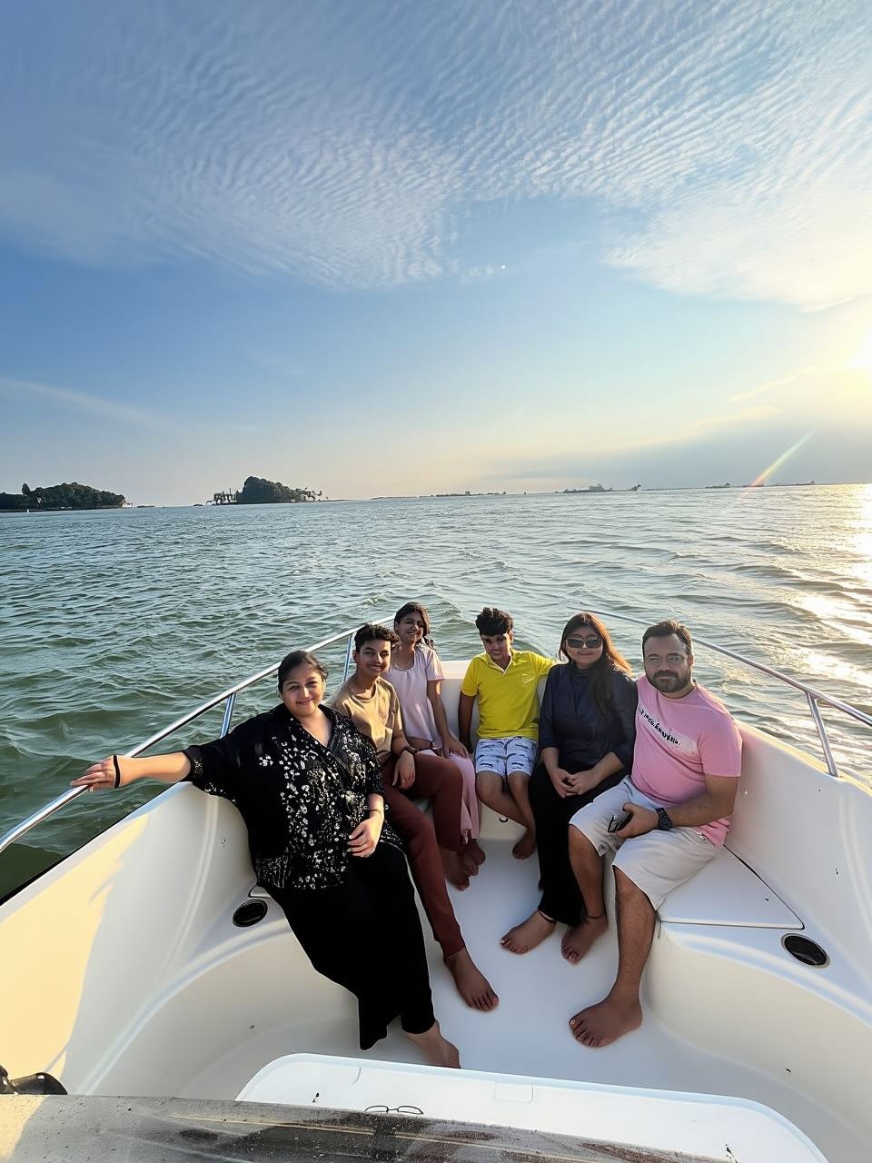 Singapore Southern Islands Speedboat Guided Tour