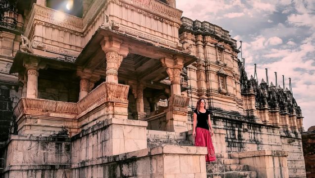 Kumbhalgarh & Ranakpur Day Trip from Udaipur with Guide and Lunch