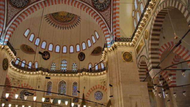 Topkapı Palace and the Sultan Tombs at Hagia Sophia