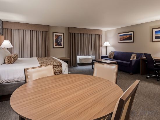 Best Western Plus Las Vegas West - Tap to explore photos