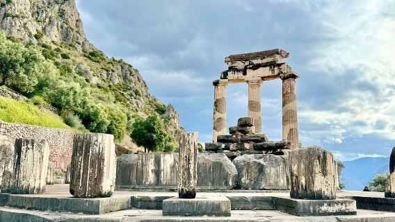 ทัวร์สุดหรูหนึ่งวันในเดลฟีอันลึกลับและโฮซิออส ลูคัส อัศจรรย์แห่งอาณาจักรไบแซนไทน์
