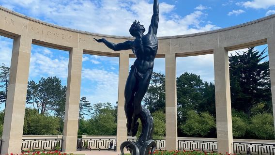 Escursione privata con guida dal vivo nei 6 siti principali del D-Day in Normandia da Parigi