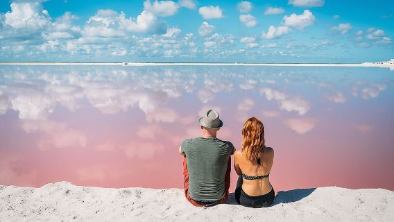 Pink Lake Tour dari Las Coloradas dengan makan tengah hari dan menaiki bot