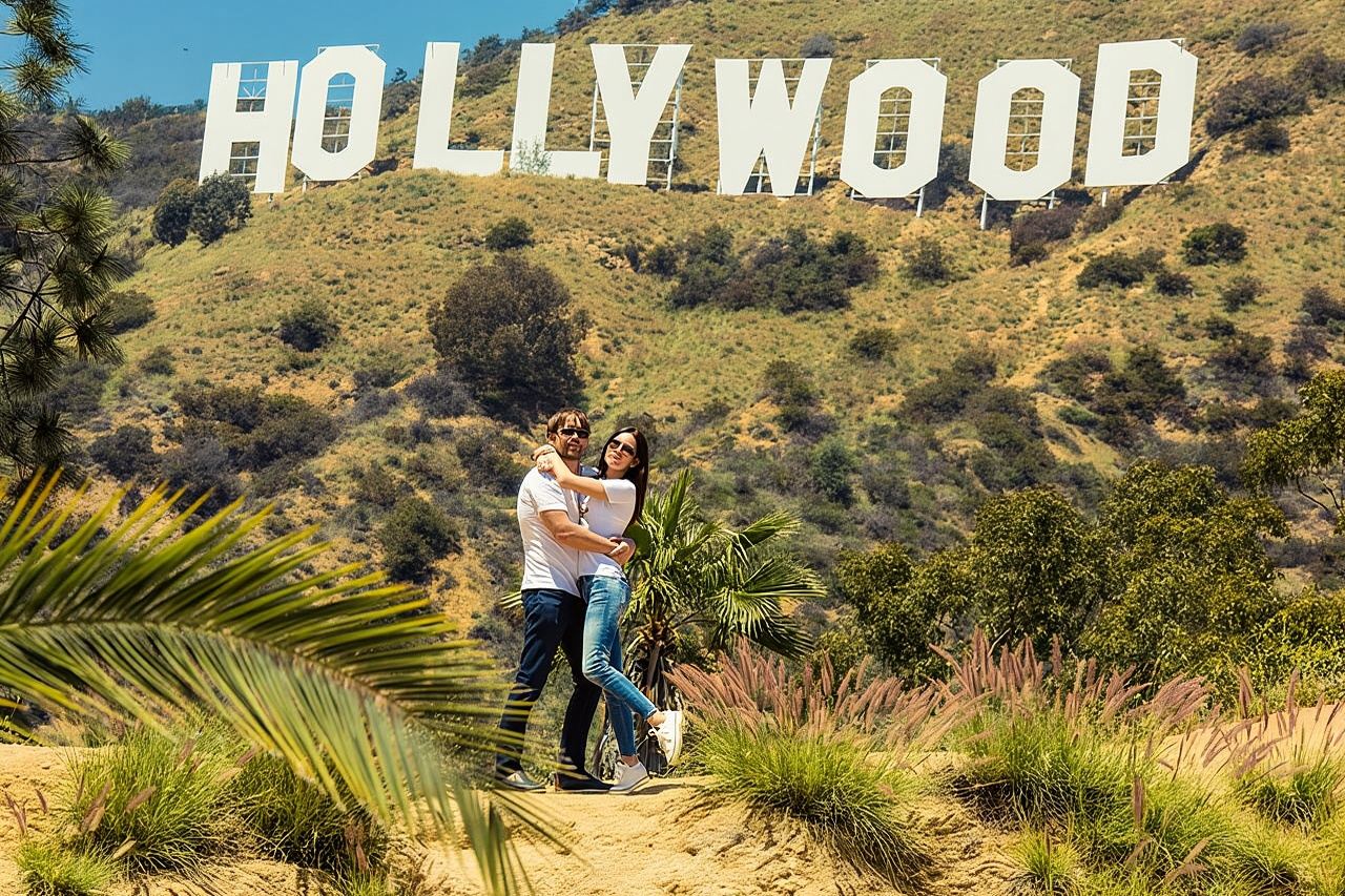 Private Tour of Los Angeles in a SUV with Experienced Guide